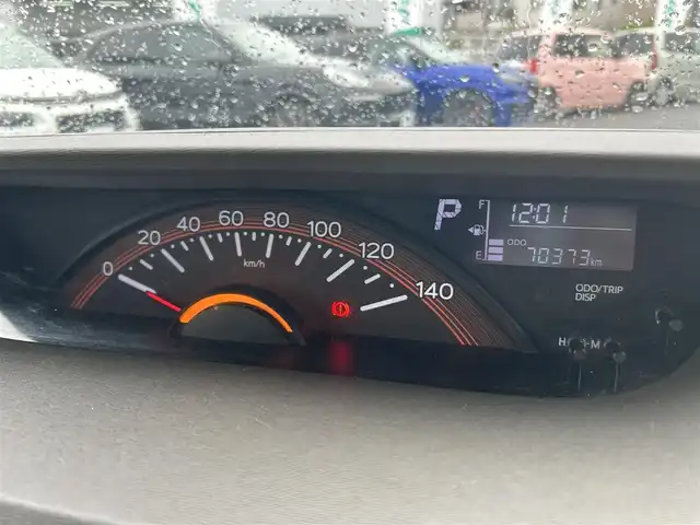 ダイハツ タント X 大分県 2014(平26)年 7.1万km ブライトシルバーメタリック ・1オーナー/・両側パワスラ/・純正ディーラーナビ(AVN-Z03iW)/BT/TV/DS//・ETC/・ドラレコ/・純正フロアマット/・電格ミラー/・オートLEDライト/・Pウィンドウ/・保証書・取説付