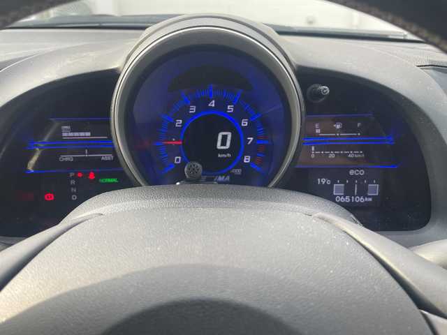 ホンダ ＣＲ－Ｚ α 三重県 2012(平24)年 6.5万km プレミアムホワイトパール 登録時65106km/ワンオーナー/禁煙車/純正ナビ/ワンセグＴＶ/バックカメラ/クルーズコントロール/ステアリングスイッチ/パドルシフト/ＥＴＣ/オートライト/スペアキー/純正フロアマット/アイドリングストップ/純正アルミ