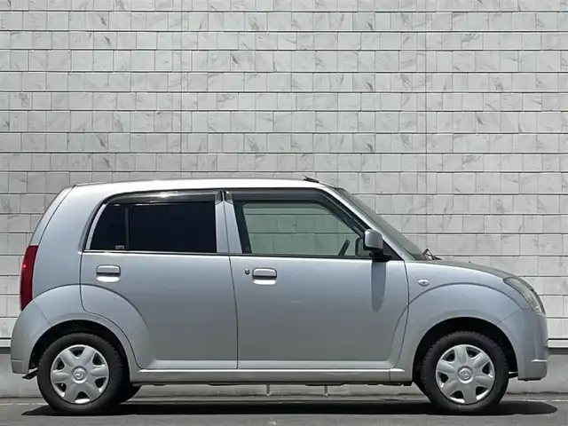 スズキ アルト GⅡ 岩手県 2008(平20)年 7.3万km シルキーシルバーメタリック 禁煙車/4WD/夏タイヤアルミ車載/オーディオ/→FM/AM/ドアバイザー/フロアマット/シガーソケット