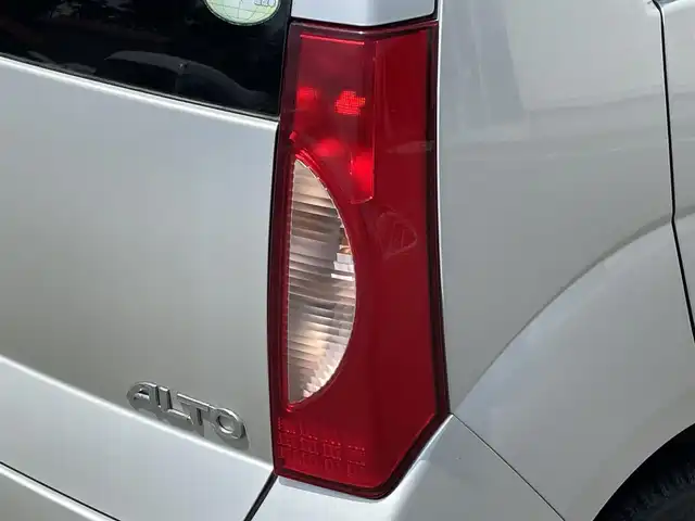 スズキ アルト GⅡ 岩手県 2008(平20)年 7.3万km シルキーシルバーメタリック 禁煙車/4WD/夏タイヤアルミ車載/オーディオ/→FM/AM/ドアバイザー/フロアマット/シガーソケット