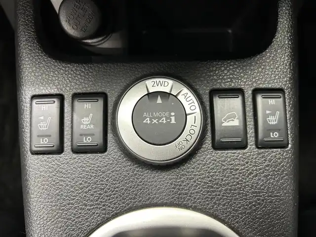 日産 エクストレイル 20Xtt ブラック エクストリーマーX 鹿児島県 2013(平25)年 7.6万km ダイヤモンドブラック 4WD/ハイパールーフレール/純正7インチSDナビ【MC312D-A】/（CD/DVD/フルセグ/Bluetooth/SD）/社外ETC/革巻きステアリング/ステアリングリモコン/ハーフレザーシート/撥水カプロンシート/全席シートヒーター/電動格納ミラー/純正HIDヘッドライト/オートライト/純正フロアマット/純正ドアバイザー/純正18インチアルミ/取扱説明書