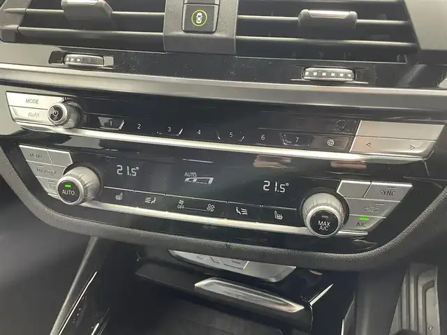 ＢＭＷ Ｘ３ xDrive20d Mスポーツ 滋賀県 2021(令3)年 3.7万km ミネラルホワイト メーカーOP12インチナビ/全方位カメラ/前後ソナー/前後ドライブレコーダー/アクティブクルーズコントロール/レーンキープアシスト/ダウンヒルアシスト/運転席・助手席パワーシート/運転席・助手席シートヒーター/パワーバックドア/レザーシート/オートライト/LEDヘッドライト/オートハイビーム