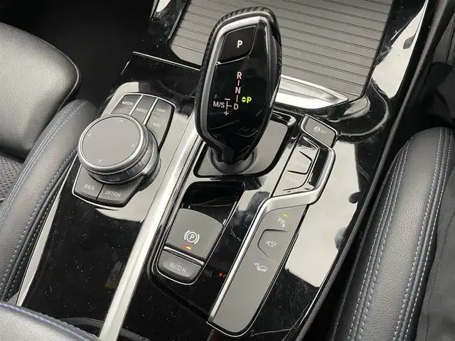 ＢＭＷ Ｘ３ xDrive20d Mスポーツ 滋賀県 2021(令3)年 3.7万km ミネラルホワイト メーカーOP12インチナビ/全方位カメラ/前後ソナー/前後ドライブレコーダー/アクティブクルーズコントロール/レーンキープアシスト/ダウンヒルアシスト/運転席・助手席パワーシート/運転席・助手席シートヒーター/パワーバックドア/レザーシート/オートライト/LEDヘッドライト/オートハイビーム