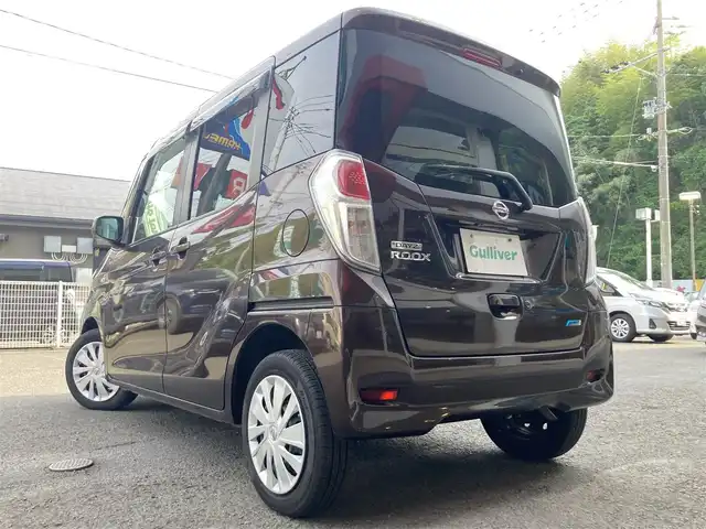日産 デイズ ルークス X Vセレ +SeftyⅡ 長崎県 2015(平27)年 5.5万km モカブラウンP 衝突被害軽減ブレーキ/片側パワースライドドア/全方位カメラ・バックカメラ/純正オーディオ/ETC/ヘッドライトレベライザー/アイドリングストップ/後席サンシェード/サーキュレーター/ISOFIX/横すべり防止装置/スマートキー・スペアキー