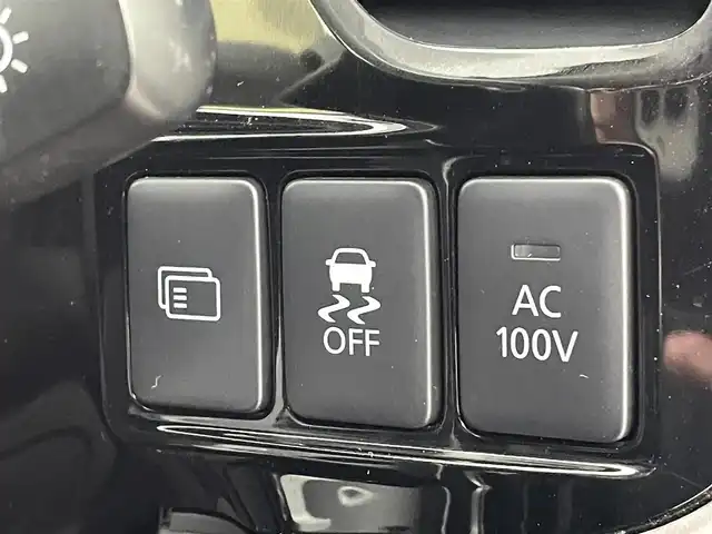 三菱 アウトランダー ＰＨＥＶ G セーフティパッケージ 熊本県 2015(平27)年 9.9万km レッドメタリック 禁煙車　/社外ナビ（ＣＤ・ＤＶＤ・フルセグ・ＢＴ・ＳＤ・ＵＳＢ）/全周囲カメラ　/社外前方ドライブレコーダー　/ＥＴＣ　/レーダークルーズコントロール　/前席シートヒーター　/運転席パワーシート　/衝突軽減ブレーキ/レーンキープアシスト/横滑り防止/ハーフレザーシート/純正フロアマット/純正１８インチAW/オートライト/LEDヘッドライト/フォグライト/スマートキー/プッシュスタート/保証書/取扱説明書