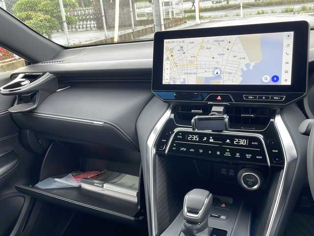 トヨタ ハリアー ハイブリッド G 山口県 2023(令5)年 3.1万km ブラック 純正ディスプレイオーディオ/コネクティッドナビ/Bluetoothオーディオ/フルセグテレビ/バックカメラ/トヨタセーフティセンス/・プリクラッシュセーフティ/・レーントレーシングアシスト/・レーンディパーチャーアラート/・レーダークルーズコントロール/・アダプティブハイビームシステム/・ロードサインアシスト/・ドライバー異常時対応システム/・発進遅れ告知機能/ETC2.0/ドライブレコーダー/USB接続端子/C端子充電ポート/クリアランスソナー/電動パーキングブレーキ/パーキングブレーキホールド/プッシュエンジンスタート/スマートキー