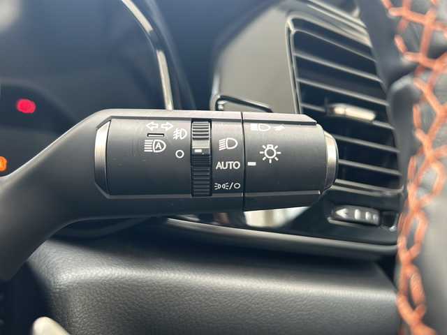 レクサス ＮＸ 250 バージョンL 愛知県 2023(令5)年 0.9万km グラファイトブラックガラスフレーク /禁煙//ワンオーナー//メーカーナビ//フルセグ/BT/USB/Miracast/FM/AM//バック/サイドカメラ//純正20AW//黒白レザーシート//パワーバックドア//革巻ステアリング//ステアリングスイッチ//ステアリングヒーター//パドルシフト//全席シートヒーター//前席ベンチレーション//ワイヤレス充電//ビルトインETC2.0//アイドリングストップ//クリアランスソナー//LDA/PKSB/BSM/安心降車サポート//RCTR/PADA/RSA/ACC//フロアマット//トノカバー//AC100V//type-C充電//360°ドライブレコーダー//Gスカッフプレート//三眼LEDヘッドライト//フォグ//ヘッドライトウォッシャー//オートハイビーム//オートリトラウィンカーミラー//電動パーキング//オートホールド//ドライブモード//ECO/NORMAL/SPORT//プッシュスタート//防眩ルームミラー//新車時保証書//取扱説明書//スマートキー//スマートスペアキー/カードキー