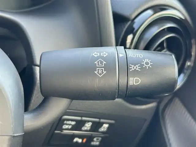 マツダ マツダ２ 15S スマートエディション 和歌山県 2020(令2)年 2.9万km ポリメタルグレーM 純正ナビ/360°ビューモニター/フルセグTV/（BT/CD/DVD)/衝突軽減ブレーキ/ブラインドスポットモニタリング/レーンキープアシスト/パーキングセンサー/横滑り防止機能/ETC/スポーツモード/純正フロアマット/LEDヘッドライト/オートライト