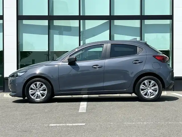 マツダ マツダ２ 15S スマートエディション 和歌山県 2020(令2)年 2.9万km ポリメタルグレーM 純正ナビ/360°ビューモニター/フルセグTV/（BT/CD/DVD)/衝突軽減ブレーキ/ブラインドスポットモニタリング/レーンキープアシスト/パーキングセンサー/横滑り防止機能/ETC/スポーツモード/純正フロアマット/LEDヘッドライト/オートライト