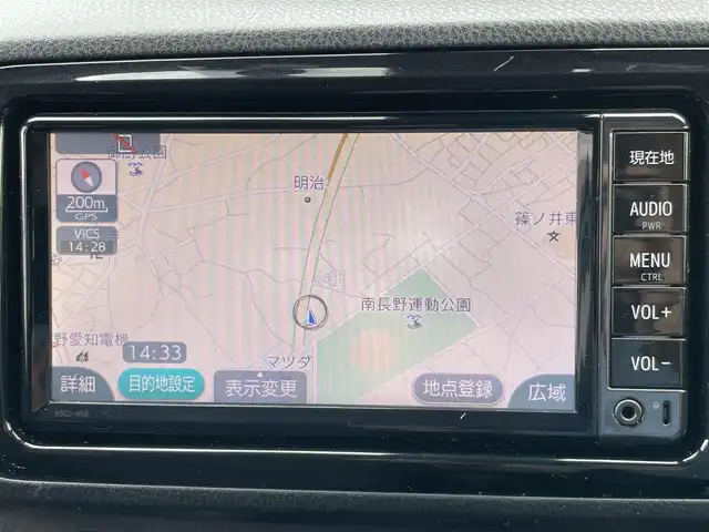 トヨタ ヴィッツ F 長野県 2017(平29)年 8.8万km ホワイトパールクリスタルシャイン ４ＷＤ/車載冬タイヤホイール付き/純正ナビ/Ｂカメラ/ＥＴＣ/ワンセグＴＶ/Ｂｌｕｅｔｏｏｔｈ/ドライブレコーダー/衝突被害軽減システム/車線逸脱警報機能/オートマチックハイビーム/純正ホイール