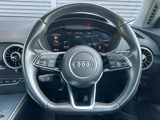 アウディ ＴＴクーペ 2．0 TFSI クワトロ 茨城県 2015(平27)年 5.2万km 赤 アシスタンスＰＫＧ　/アドバンスドキー　/クルコン　/レーンアシスト/サイドアシスト/バーチャルＣＰ　/純正ナビ　/バックカメラ　/フルセグ　/ＢＴ　/ＵＳＢ　/ＣＤ　/ＤＶＤ　/ＳＤ　/自動駐車　/純正１９インチＡＷ　/ドラレコ　/禁煙車