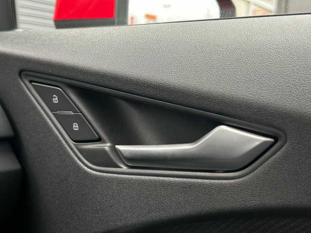 アウディ ＴＴクーペ 2．0 TFSI クワトロ 茨城県 2015(平27)年 5.2万km 赤 アシスタンスＰＫＧ　/アドバンスドキー　/クルコン　/レーンアシスト/サイドアシスト/バーチャルＣＰ　/純正ナビ　/バックカメラ　/フルセグ　/ＢＴ　/ＵＳＢ　/ＣＤ　/ＤＶＤ　/ＳＤ　/自動駐車　/純正１９インチＡＷ　/ドラレコ　/禁煙車