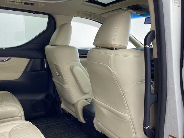 トヨタ アルファード G 兵庫県 2016(平28)年 7.8万km ホワイトパールクリスタルシャイン ・社外10インチナビ/CD/DVD/TV/SD/・社外リアフリップダウンモニター/・バックカメラ　/・プリクラッシュセーフティ/・レーダークルーズコントロール/・クリアランスソナー/・ECO MODE/・前後ドライブレコーダー/・ツインムーンルーフ/・両側パワースライドドア/・パワーバックドア/・ビルトインETC/・運転席メモリー機能付きパワーシート/・前席パワーシート/・オットマン/・nanoe/・LEDヘッドライト/・オートライト/・フォグランプ/・ウィンカーミラー/・オートワイパー/・ウォークスルー/・純正フロアマット/・純正１７インチアルミホイール/・社外レーダー/・社外革調シートカバー/・ドアバイザー/・オールオートパワーウィンドウ/・電動格納ミラー/・スマートキー/・スペアキー