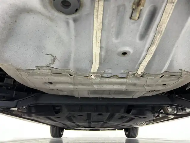 ホンダ フィット ハイブリット S ホンダセンシング 佐賀県 2017(平29)年 2.4万km ルージュアメジストM 純正７型ナビ/(フルセグTV/CD/DVD/Bluetooth/AM/FM/SD)/衝突軽減システム/バックカメラ/コーナーセンサー/レーンキープアシスト/レーダークルーズコントロール/パドルシフト/ＬＥＤヘッドライト/オートライト/フォグライト/純正１６インチアルミホイール/純正フロアマット/ドアバイザー/ビルトインETC/ドライブレコーダー/ステアリングリモコン/先行車発進告知機能/標識検知機能/盗難防止装置/横滑り防止装置/プッシュスタート/スマートキー/スペアキー×１