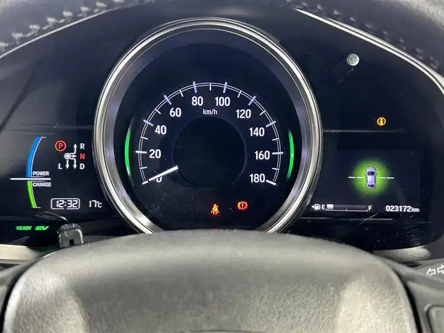 ホンダ フィット ハイブリット S ホンダセンシング 佐賀県 2017(平29)年 2.4万km ルージュアメジストM 純正７型ナビ/(フルセグTV/CD/DVD/Bluetooth/AM/FM/SD)/衝突軽減システム/バックカメラ/コーナーセンサー/レーンキープアシスト/レーダークルーズコントロール/パドルシフト/ＬＥＤヘッドライト/オートライト/フォグライト/純正１６インチアルミホイール/純正フロアマット/ドアバイザー/ビルトインETC/ドライブレコーダー/ステアリングリモコン/先行車発進告知機能/標識検知機能/盗難防止装置/横滑り防止装置/プッシュスタート/スマートキー/スペアキー×１