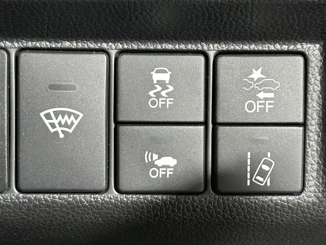 ホンダ フィット ハイブリット S ホンダセンシング 佐賀県 2017(平29)年 2.4万km ルージュアメジストM 純正７型ナビ/(フルセグTV/CD/DVD/Bluetooth/AM/FM/SD)/衝突軽減システム/バックカメラ/コーナーセンサー/レーンキープアシスト/レーダークルーズコントロール/パドルシフト/ＬＥＤヘッドライト/オートライト/フォグライト/純正１６インチアルミホイール/純正フロアマット/ドアバイザー/ビルトインETC/ドライブレコーダー/ステアリングリモコン/先行車発進告知機能/標識検知機能/盗難防止装置/横滑り防止装置/プッシュスタート/スマートキー/スペアキー×１