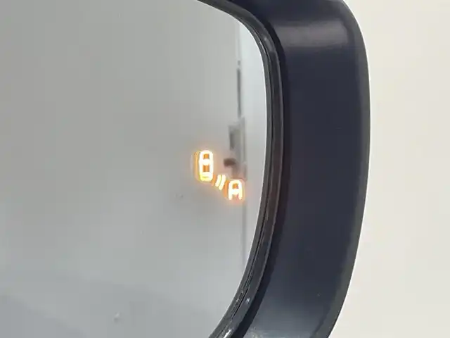 スズキ スイフト HYBRID RS 愛知県 2020(令2)年 3.6万km プレミアムシルバーメタリック 純正８インチナビ/全方位モニター/レーダークルーズコントロール/衝突軽減ブレーキ/ブラインドスポットモニター/車線逸脱警報/クリアランスソナー/シートヒーター/パドルシフト/前後ドライブレコーダー/ＬＥＤヘッドライト/バックフォグランプ/アクセサリーソケット/USB入力端子/ISOFIX/アイドリングストップ/純正フロアマット/スタッドレスタイヤ・社外15インチアルミホイール