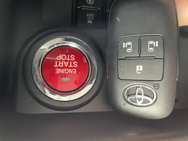 トヨタ ルーミー カスタムG－T 大阪府 2021(令3)年 2.1万km クールバイオレットクリスタルシャイン 純正9インチナビ/・フルセグTV/USB/BT/DVD/HDMI/パノラミックビューモニター/両側パワースライドドア/前後ドライブレコーダー/F席シートヒーター/ビルトインETC/純正フロアマット/純正15インチAW/LEDヘッド・フォグ/シートカバー付/保証書/スペアキー/アダプティブクルーズ/パーキングシステム/衝突軽減システム/アイドリングストップ