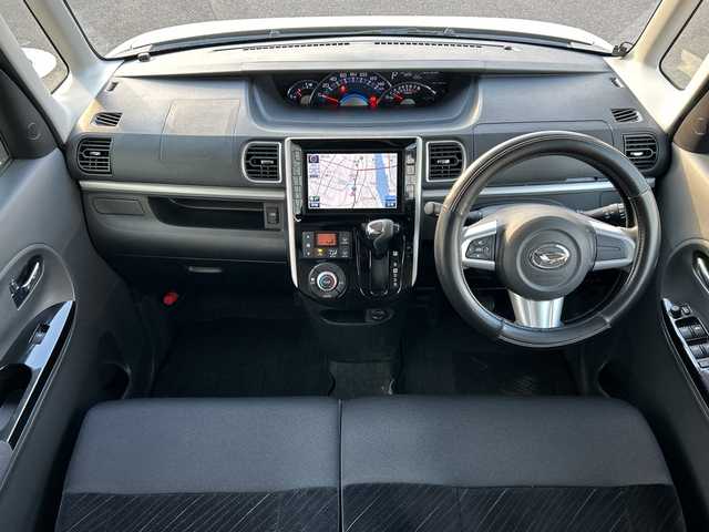 ダイハツ タント カスタム X SA 岐阜県 2013(平25)年 10.4万km パールホワイトⅢ 【登録時走行距離：103788km】/純正8型ナビ/フルセグTV/バックカメラ/片側パワースライドドア/ドライブレコーダー/USB入力端子/ETC/Bluetooth/プッシュスタート/スマートキー/純正フロアマット/純正ドアバイザー/純正アルミホイール/ABS/横滑り防止装置/レーンキープアシスト/盗難防止装置/オートライト/キセノンヘッドライト/エアバッグ/衝突被害軽減システム