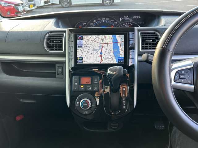 ダイハツ タント カスタム X SA 岐阜県 2013(平25)年 10.4万km パールホワイトⅢ 【登録時走行距離：103788km】/純正8型ナビ/フルセグTV/バックカメラ/片側パワースライドドア/ドライブレコーダー/USB入力端子/ETC/Bluetooth/プッシュスタート/スマートキー/純正フロアマット/純正ドアバイザー/純正アルミホイール/ABS/横滑り防止装置/レーンキープアシスト/盗難防止装置/オートライト/キセノンヘッドライト/エアバッグ/衝突被害軽減システム