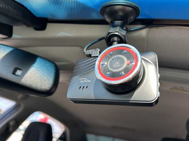 トヨタ クラウン アスリート S-T 岐阜県 2016(平28)年 9.7万km ホワイトパールクリスタルシャイン 登録時走行距離：96734km/純正ナビ/バックモニター/フルセグテレビ・Bluetooth・CD・DVD・USB/クルーズコントロール/ビルトインＥＴＣ/ドライブレコーダー/パワーシート/シートヒーター/ＬＥＤヘッドライト/オートライト/プッシュスタート/スマートキー/純正フロアマット/純正アルミホイール