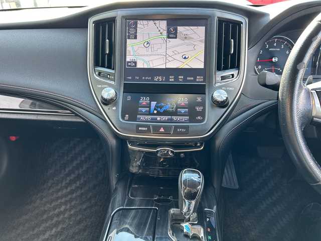 トヨタ クラウン アスリート S-T 岐阜県 2016(平28)年 9.7万km ホワイトパールクリスタルシャイン 登録時走行距離：96734km/純正ナビ/バックモニター/フルセグテレビ・Bluetooth・CD・DVD・USB/クルーズコントロール/ビルトインＥＴＣ/ドライブレコーダー/パワーシート/シートヒーター/ＬＥＤヘッドライト/オートライト/プッシュスタート/スマートキー/純正フロアマット/純正アルミホイール