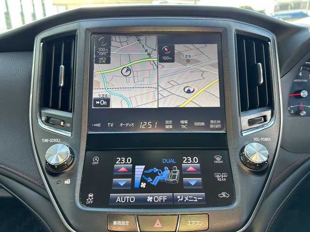 トヨタ クラウン アスリート S-T 岐阜県 2016(平28)年 9.7万km ホワイトパールクリスタルシャイン 登録時走行距離：96734km/純正ナビ/バックモニター/フルセグテレビ・Bluetooth・CD・DVD・USB/クルーズコントロール/ビルトインＥＴＣ/ドライブレコーダー/パワーシート/シートヒーター/ＬＥＤヘッドライト/オートライト/プッシュスタート/スマートキー/純正フロアマット/純正アルミホイール