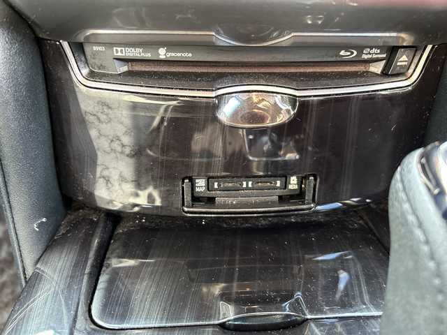 トヨタ クラウン アスリート S-T 岐阜県 2016(平28)年 9.7万km ホワイトパールクリスタルシャイン 登録時走行距離：96734km/純正ナビ/バックモニター/フルセグテレビ・Bluetooth・CD・DVD・USB/クルーズコントロール/ビルトインＥＴＣ/ドライブレコーダー/パワーシート/シートヒーター/ＬＥＤヘッドライト/オートライト/プッシュスタート/スマートキー/純正フロアマット/純正アルミホイール