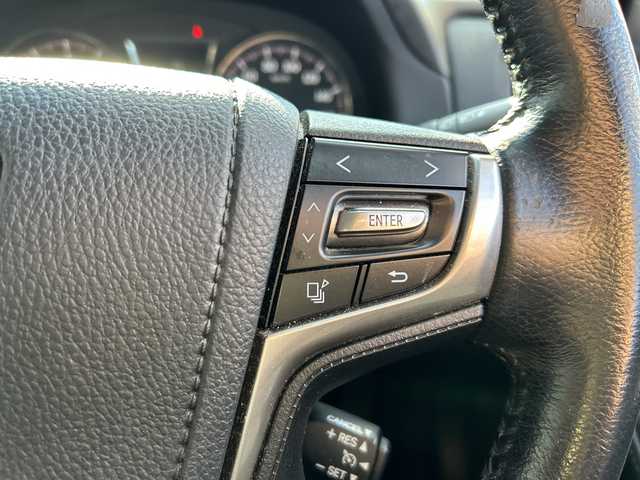 トヨタ クラウン アスリート S-T 岐阜県 2016(平28)年 9.7万km ホワイトパールクリスタルシャイン 登録時走行距離：96734km/純正ナビ/バックモニター/フルセグテレビ・Bluetooth・CD・DVD・USB/クルーズコントロール/ビルトインＥＴＣ/ドライブレコーダー/パワーシート/シートヒーター/ＬＥＤヘッドライト/オートライト/プッシュスタート/スマートキー/純正フロアマット/純正アルミホイール