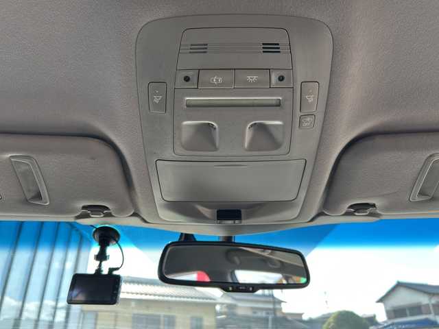 トヨタ クラウン アスリート S-T 岐阜県 2016(平28)年 9.7万km ホワイトパールクリスタルシャイン 登録時走行距離：96734km/純正ナビ/バックモニター/フルセグテレビ・Bluetooth・CD・DVD・USB/クルーズコントロール/ビルトインＥＴＣ/ドライブレコーダー/パワーシート/シートヒーター/ＬＥＤヘッドライト/オートライト/プッシュスタート/スマートキー/純正フロアマット/純正アルミホイール