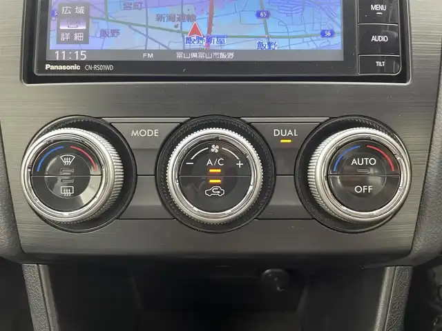 スバル インプレッサ ＸＶ ハイブリッド 2．0i－L 富山県 2014(平26)年 3.8万km サテンホワイトパール 4WD/社外ナビ(AM/FM/BT/CD/DVD)/フルセグTV/クルーズコントロール/衝突軽減ブレーキ/横滑り防止装置/オートライト/ヘッドライトウォッシャー/社外フロアマット/純正AW/ETC/キセノンヘッドライト/スマートキー/スペアキー1本/プッシュスタート/電動格納ミラー/バニティミラー/取扱説明書/保証書