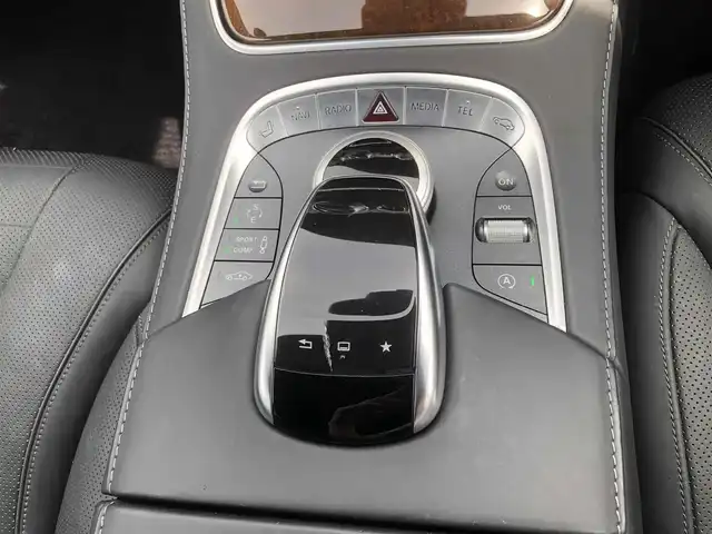 メルセデス・ベンツ Ｓ５５０Ｌ 福岡県 2016(平28)年 2.7万km カバンサイトブルー 純正メーカーナビ/　フルセグTV/CD/DVD/Bluetooth/360°カメラ/アクティブパーキングアシスト/パノラミックスライディングルーフ/ウィンカーミラー/クルーズコントロール/サンルーフ/木目調革巻きステアリング/全席パワーシート、シートヒーター/後席電動ブラインド/Burmesterサラウンドサウンドシステム/プッシュスタート/ETC/純正18インチアルミホイール/ドライブレコーダー【DRY-WiFiV5】/レーダー探知機【Z260Cｓｄ】/アンビエントライト/保証書/取扱説明書/レーダーセーフティパッケージ/・ブレーキアシストプラス/・後方衝突警告システム/・PRE-SAFEブレーキ/・アクティブレーンキーピングアシスト/・アクティブブラインドスポットアシスト/・ディストロニックプラス/・チャイルドセーフティシートセンサー（助手席）