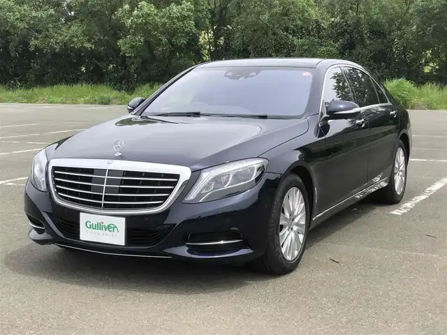 メルセデス・ベンツ Ｓ５５０Ｌ 福岡県 2016(平28)年 2.7万km カバンサイトブルー 純正メーカーナビ/　フルセグTV/CD/DVD/Bluetooth/360°カメラ/アクティブパーキングアシスト/パノラミックスライディングルーフ/ウィンカーミラー/クルーズコントロール/サンルーフ/木目調革巻きステアリング/全席パワーシート、シートヒーター/後席電動ブラインド/Burmesterサラウンドサウンドシステム/プッシュスタート/ETC/純正18インチアルミホイール/ドライブレコーダー【DRY-WiFiV5】/レーダー探知機【Z260Cｓｄ】/アンビエントライト/保証書/取扱説明書/レーダーセーフティパッケージ/・ブレーキアシストプラス/・後方衝突警告システム/・PRE-SAFEブレーキ/・アクティブレーンキーピングアシスト/・アクティブブラインドスポットアシスト/・ディストロニックプラス/・チャイルドセーフティシートセンサー（助手席）