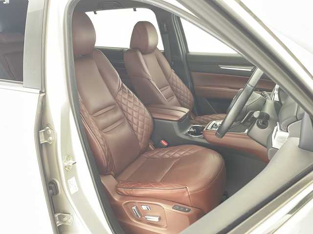 マツダ ＣＸ－８ XD エクスクルーシブモード 愛知県 2021(令3)年 3.7万km プラチナクォーツメタリック 衝突軽減システム/BOSEプレミアムサウンド/純正１０型SDナビ/全方位カメラ/レーダークルーズコントロール/フルセグ/シートヒーター/エアシート/Bluetooth/バックカメラ/電動リアゲート/パワーシート/ヘッドアップディスプレイ/コーナーセンサー/純正アルミホイール/ブラインドスポットモニター/LEDヘッドライト/パドルシフト/ステアリングヒーター/リアオートエアコン/置くだけ充電器/ドライブレコーダー/ETC/ステアリングスイッチ/スマートキー/プッシュスタート