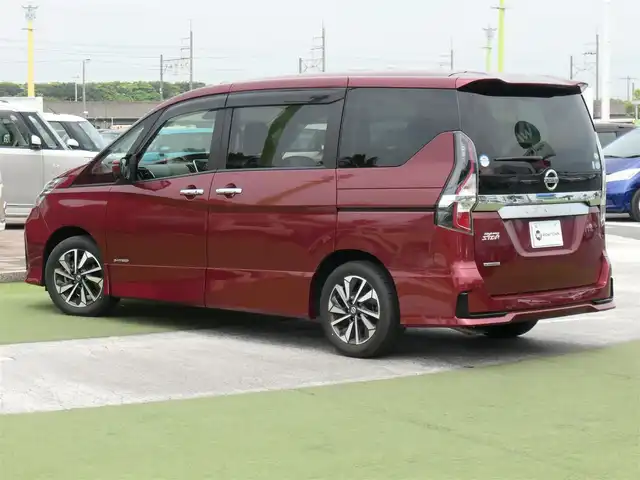 日産 セレナ ハイウェイスター V 千葉県 2020(令2)年 4万km マルーンレッド エマージェンシーブレーキ/プロパイロット/インテリジェントクルーズコントロール/ハンズフリー両側パワースライドドア/10インチ純正SDナビ/地デジTV/【BD/DVD/CD再生機能　Bluetooth接続】/アラウンドビューモニター/フリップダウンモニター/ドライブレコーダー（DJ4-D）/革巻きステアリング/ステアリングスイッチ/ETC（2.0）/LEDヘッドライト/フォグライト/ウインカーミラー/コーナーセンサー/純正16インチアルミホイル/サイド/カーテンエアバッグ/インテリジェントキー