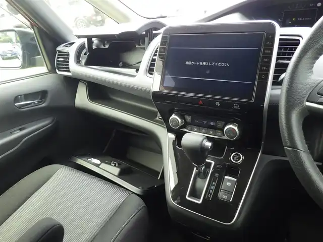 日産 セレナ ハイウェイスター V 千葉県 2020(令2)年 4万km マルーンレッド エマージェンシーブレーキ/プロパイロット/インテリジェントクルーズコントロール/ハンズフリー両側パワースライドドア/10インチ純正SDナビ/地デジTV/【BD/DVD/CD再生機能　Bluetooth接続】/アラウンドビューモニター/フリップダウンモニター/ドライブレコーダー（DJ4-D）/革巻きステアリング/ステアリングスイッチ/ETC（2.0）/LEDヘッドライト/フォグライト/ウインカーミラー/コーナーセンサー/純正16インチアルミホイル/サイド/カーテンエアバッグ/インテリジェントキー