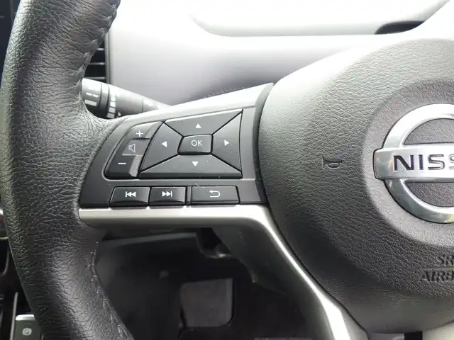 日産 セレナ ハイウェイスター V 千葉県 2020(令2)年 4万km マルーンレッド エマージェンシーブレーキ/プロパイロット/インテリジェントクルーズコントロール/ハンズフリー両側パワースライドドア/10インチ純正SDナビ/地デジTV/【BD/DVD/CD再生機能　Bluetooth接続】/アラウンドビューモニター/フリップダウンモニター/ドライブレコーダー（DJ4-D）/革巻きステアリング/ステアリングスイッチ/ETC（2.0）/LEDヘッドライト/フォグライト/ウインカーミラー/コーナーセンサー/純正16インチアルミホイル/サイド/カーテンエアバッグ/インテリジェントキー