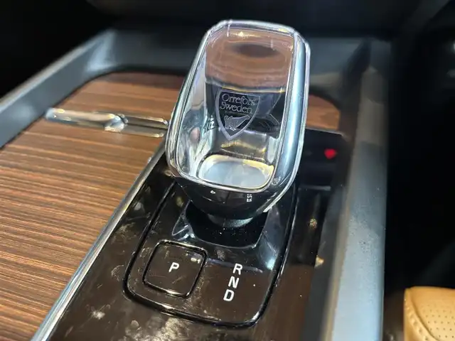 ボルボ Ｖ６０ アルティメット B4 宮城県 2022(令4)年 4.8万km オニキスブラックP ＡＣＣ　/ＬＫＡ　/ＢＬＩＳ　/ヘッドアップディスプレイ　/ｈａｒｍａｎ／ｋａｒｄｏｎサウンドシステム　/Ｇｏｏｇｌｅナビ　/全方位カメラ　/茶革シート　/エアシート　/シートヒーター　/パワーシート　/ＬＥＤヘッドライト　/オレフォス製シフト　/液晶メーターパネル