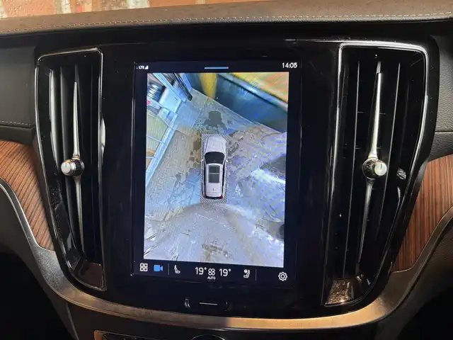ボルボ Ｖ６０ アルティメット B4 宮城県 2022(令4)年 4.8万km オニキスブラックP ＡＣＣ　/ＬＫＡ　/ＢＬＩＳ　/ヘッドアップディスプレイ　/ｈａｒｍａｎ／ｋａｒｄｏｎサウンドシステム　/Ｇｏｏｇｌｅナビ　/全方位カメラ　/茶革シート　/エアシート　/シートヒーター　/パワーシート　/ＬＥＤヘッドライト　/オレフォス製シフト　/液晶メーターパネル