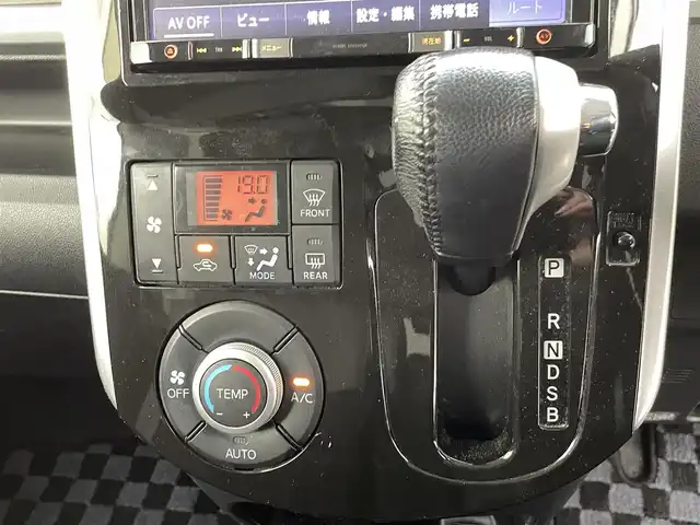 ダイハツ タント カスタム RS トップED SAⅡ 熊本県 2016(平28)年 5.4万km パールホワイトⅢ 社外ナビAVIC-RL99（ＣＤ・ＤＶＤ・フルセグ・ＢＴ・ＳＤ・ＡＵＸ・ｉｐｏｄ・ＵＳＢ）/バックカメラ　/ＥＴＣ　/両側パワースライドドア　/後ろのみコーナーセンサー　/アイドリングストップ　/衝突軽減ブレーキ　/先行車発進お知らせ/横滑り防止/ハーフレザーシート/社外フロアマット/純正１５インチAW/オートライト/LEDヘッドライト/フォグライト/スマートキー/プッシュスタート/スペアキー1本/保証書/取扱説明書