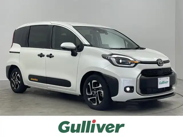 トヨタ シエンタ ハイブリッド Z 埼玉県 2022(令4)年 0.4万km ホワイトパールクリスタルシャイン 純正１０．５インチナビ　パノラミックビューモニター　ＢＳＭ　シートヒーター　ステアリングヒーター　ＡＣ１００Ｖ　レーダークルーズコントロール　ドラレコ　ビルトインＥＴＣ　パーキングアシスト　ＬＥＤ