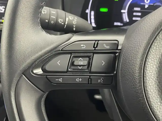 トヨタ シエンタ ハイブリッド Z 埼玉県 2022(令4)年 0.4万km ホワイトパールクリスタルシャイン 純正１０．５インチナビ　パノラミックビューモニター　ＢＳＭ　シートヒーター　ステアリングヒーター　ＡＣ１００Ｖ　レーダークルーズコントロール　ドラレコ　ビルトインＥＴＣ　パーキングアシスト　ＬＥＤ
