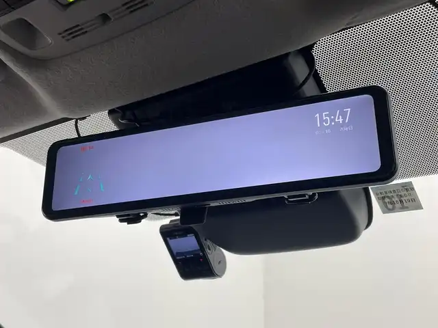 トヨタ シエンタ ハイブリッド Z 埼玉県 2022(令4)年 0.4万km ホワイトパールクリスタルシャイン 純正１０．５インチナビ　パノラミックビューモニター　ＢＳＭ　シートヒーター　ステアリングヒーター　ＡＣ１００Ｖ　レーダークルーズコントロール　ドラレコ　ビルトインＥＴＣ　パーキングアシスト　ＬＥＤ