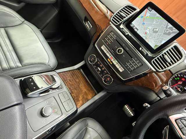 メルセデス・ベンツ ＧＬＳ３５０ｄ 4マチックスポーツ 千葉県 2016(平28)年 5.4万km オブシディアンブラック パノラマＳＲ　/黒革シート　/ＡＣＣ　/ナビ　/ＴＶ　/Ｂｌｕｅｔｏｏｔｈ接続　/３６０°ｈａｒｍａｎｋａｒｄｏｎサウンド　/シートヒーター　/電動リアゲート　/パーキングアシスト　/衝突軽減Ｂ　/ＢＳＭ　/ＬＫＡ　/ドラレコ