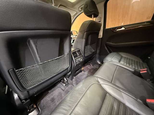 メルセデス・ベンツ ＧＬＳ３５０ｄ 4マチックスポーツ 千葉県 2016(平28)年 5.4万km オブシディアンブラック パノラマＳＲ　/黒革シート　/ＡＣＣ　/ナビ　/ＴＶ　/Ｂｌｕｅｔｏｏｔｈ接続　/３６０°ｈａｒｍａｎｋａｒｄｏｎサウンド　/シートヒーター　/電動リアゲート　/パーキングアシスト　/衝突軽減Ｂ　/ＢＳＭ　/ＬＫＡ　/ドラレコ