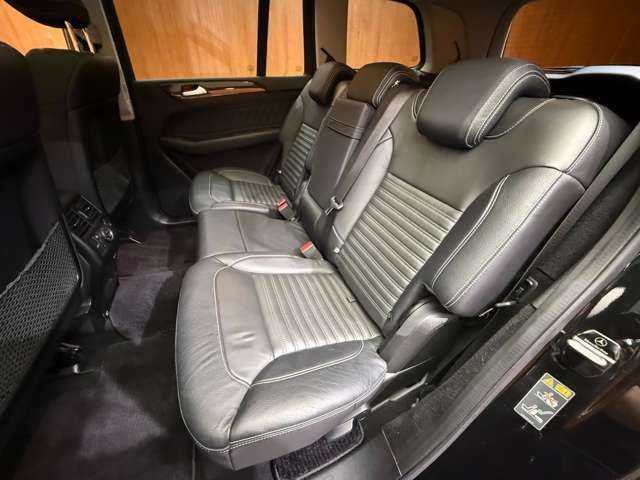 メルセデス・ベンツ ＧＬＳ３５０ｄ 4マチックスポーツ 千葉県 2016(平28)年 5.4万km オブシディアンブラック パノラマＳＲ　/黒革シート　/ＡＣＣ　/ナビ　/ＴＶ　/Ｂｌｕｅｔｏｏｔｈ接続　/３６０°ｈａｒｍａｎｋａｒｄｏｎサウンド　/シートヒーター　/電動リアゲート　/パーキングアシスト　/衝突軽減Ｂ　/ＢＳＭ　/ＬＫＡ　/ドラレコ