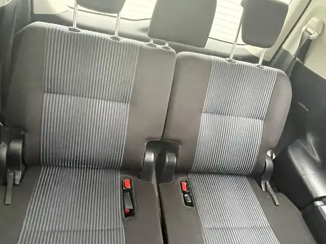 トヨタ ヴォクシー ZS 煌Ⅱ 大阪府 2016(平28)年 10.1万km ブラック ”(株)IDOMが運営する【じしゃロン堺店】の自社ローン専用車両になります。/こちらは現金またはオートローンご利用時の価格です。自社ローンご希望の方は別途その旨お申付け下さい”