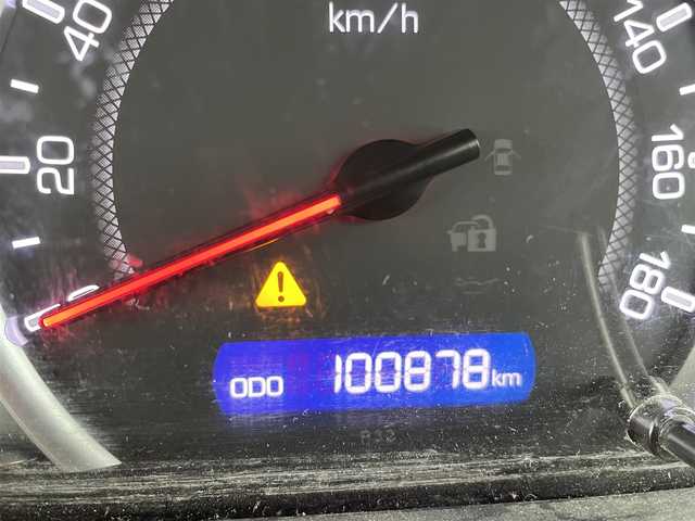 トヨタ ヴォクシー ZS 煌Ⅱ 奈良県 2016(平28)年 10.1万km ブラック ”(株)IDOMが運営する【じしゃロン堺店】の自社ローン専用車両になります。/こちらは現金またはオートローンご利用時の価格です。自社ローンご希望の方は別途その旨お申付け下さい”