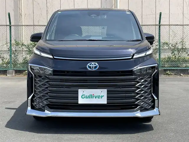 トヨタ ヴォクシー ハイブリッド S－Z 東京都 2023(令5)年 2.6万km スパークリングブラックパールクリスタルシャイン 純正コネクトナビ/バックモニター/プリクラッシュセーフティ/ブラインドスポットモニター/レーントレーシング/レーダークルーズ/シートヒーター/ETC/ドライブレコーダー/両側電動スライドドア