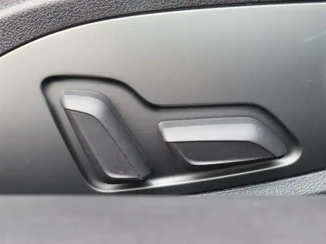 アウディ ＴＴＳクーペ 2.0 TFSI クワトロ 宮城県 2016(平28)年 3.1万km ミトスブラックメタリック 純正ナビTV/・フルセグ・CD・DVD・USB・SD・AUX・BT/バーチャルコクピット/バックカメラ/パーキングアシスト/レッドレザーシート/・左右パワーシート・シートヒーター/パドルシフト/オートライト/・オートハイビーム/オートブレーキホールド/ドライブセレクト/クルーズコントロール/ＬＥＤヘッドライト/純正１９インチＡＷ/ビルトインＥＴＣ/純正ＯＰドライブレコーダー前のみ/前後コーナーセンサー/電動リアスポイラー